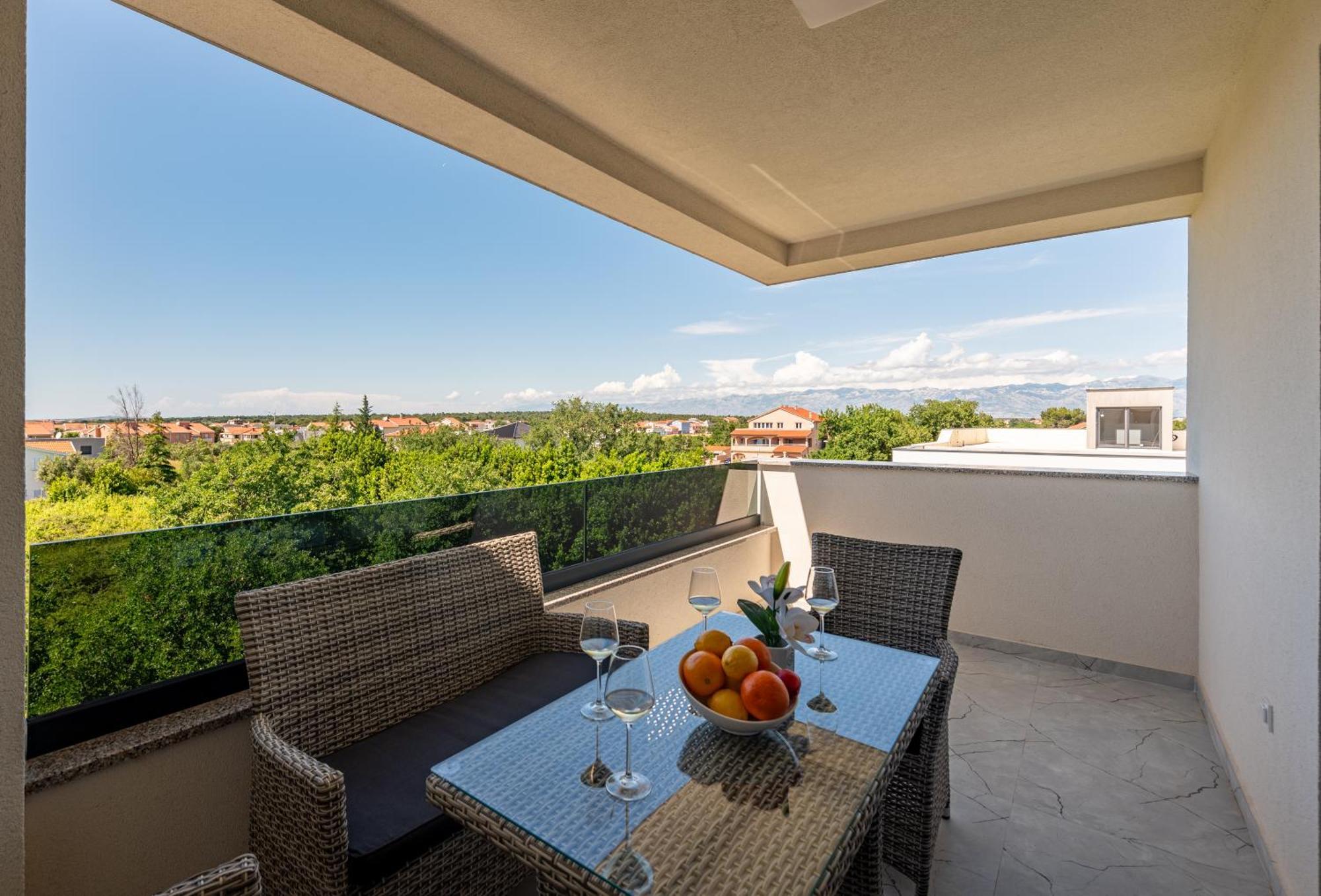 Apartments Menalo Elegance 扎顿 外观 照片