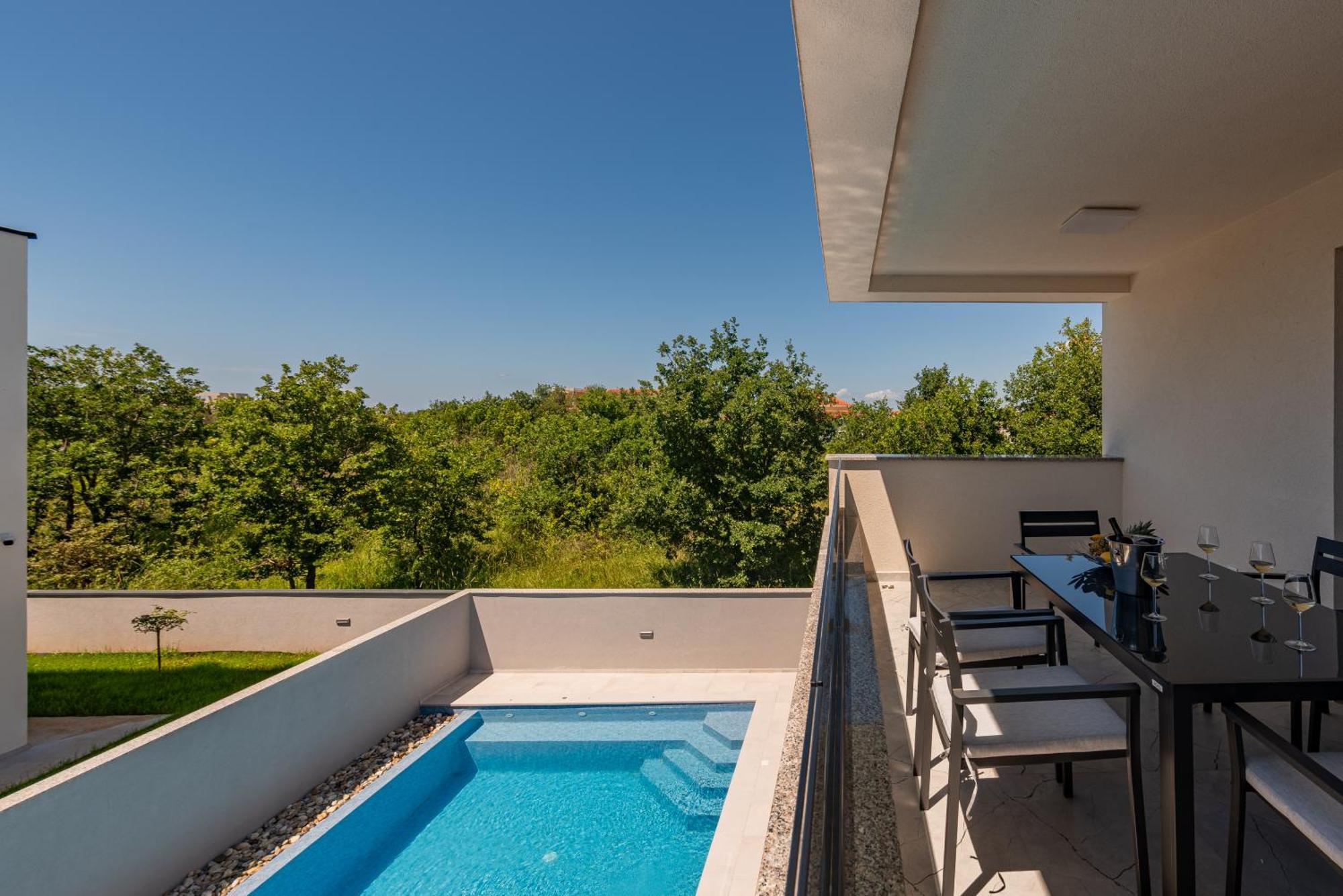 Apartments Menalo Elegance 扎顿 外观 照片