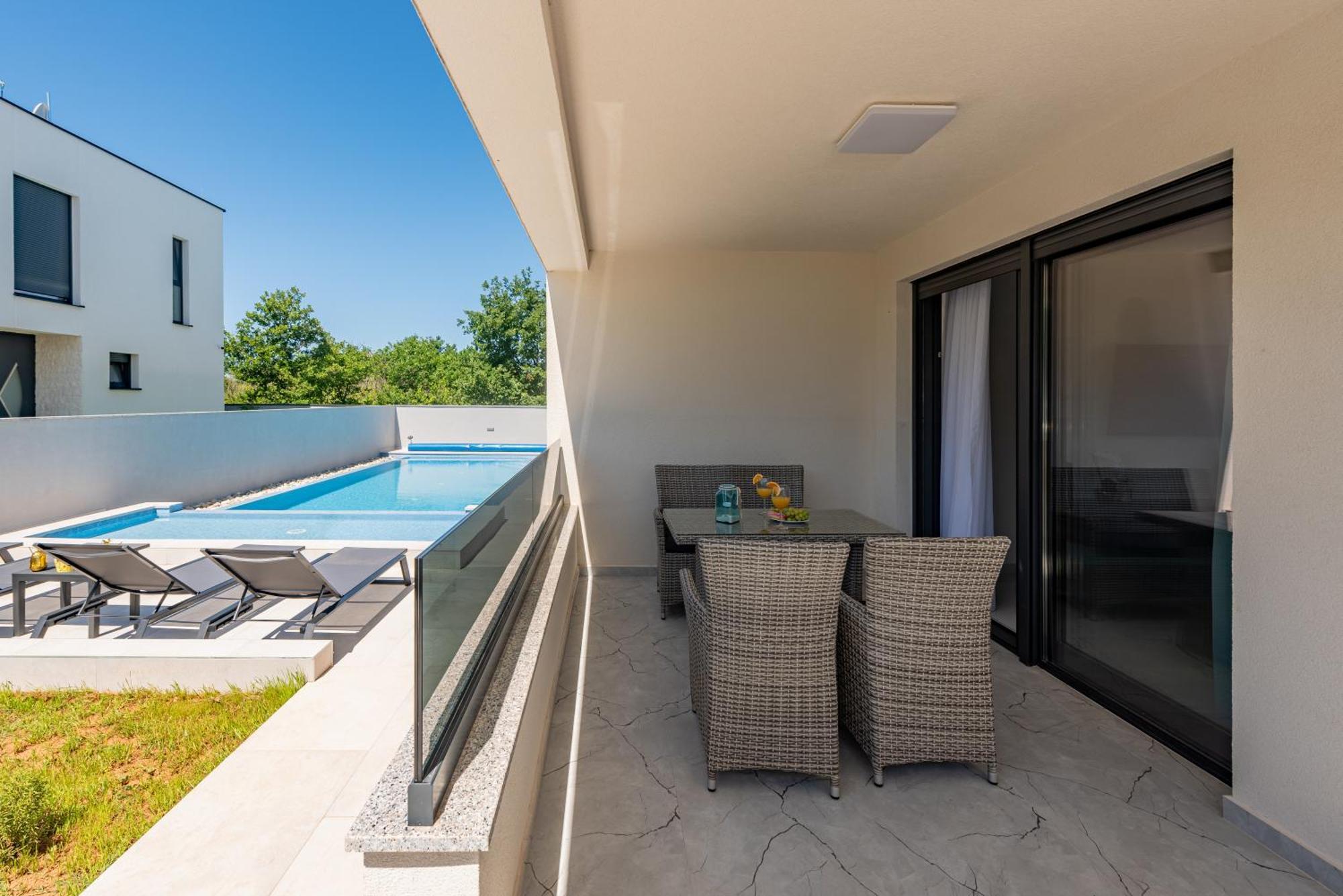 Apartments Menalo Elegance 扎顿 外观 照片